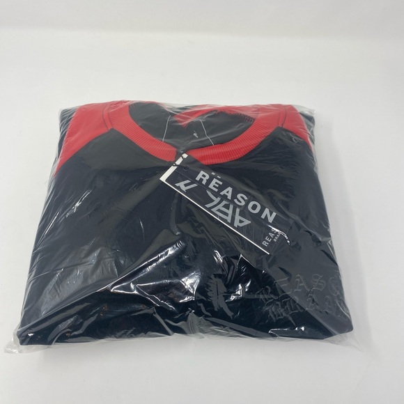 NWT Reason Clothing Reglan Crewneck Sweatshirt in Ted and Black, Size Medium - Picture 5 of 7